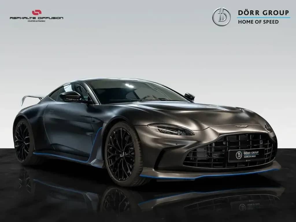 Aston Martin V12 Vantage — photo 2