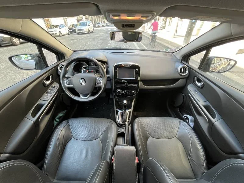 Renault Clio — photo 10