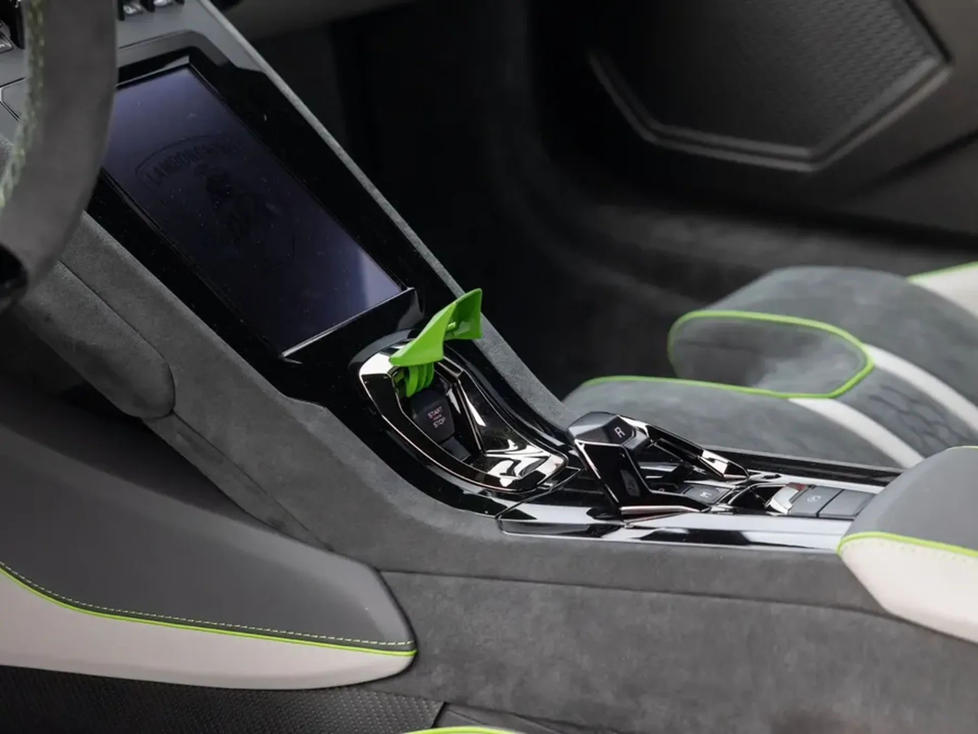 Lamborghini Huracan — photo 9