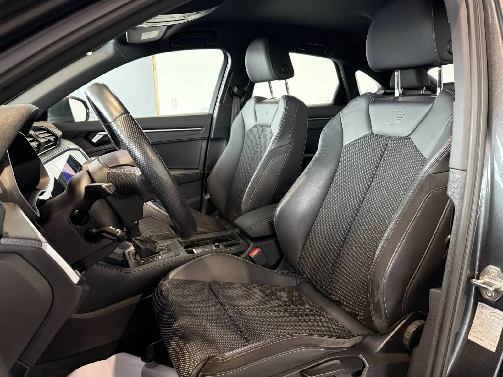 Audi Q3 Sportback — photo 2