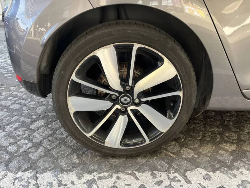 Renault Clio — photo 2