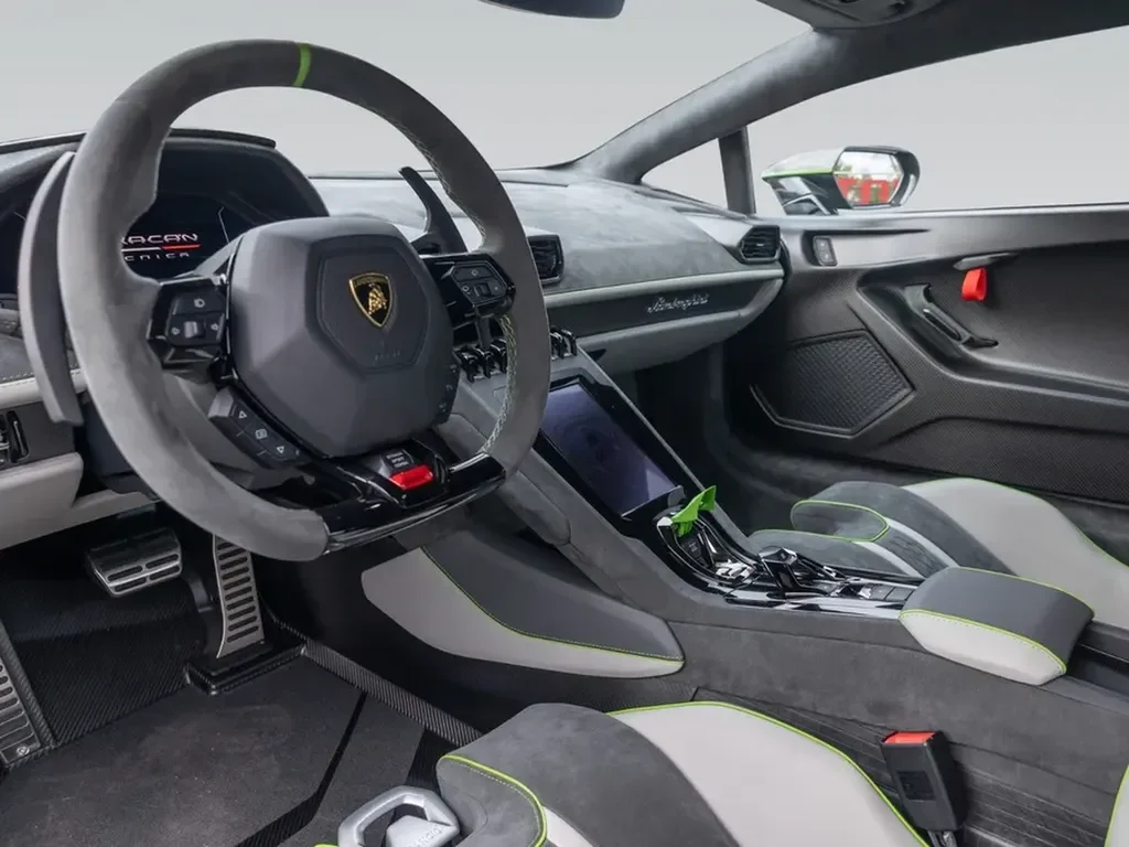 Lamborghini Huracan — photo 15