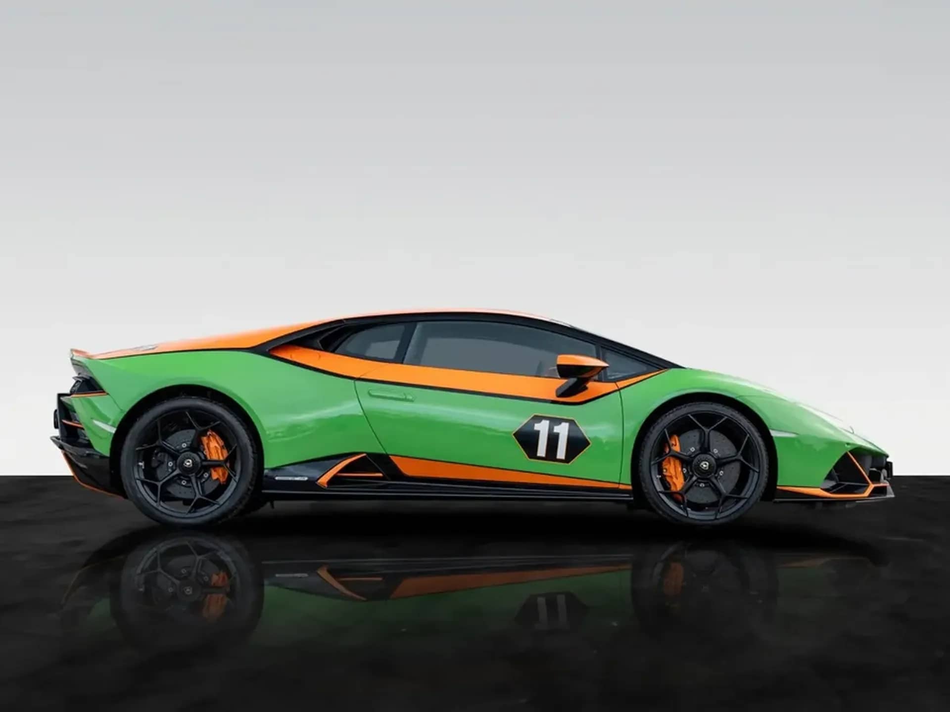 Lamborghini Huracan — photo 4
