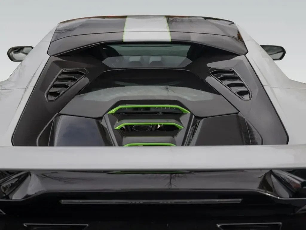Lamborghini Huracan — photo 14