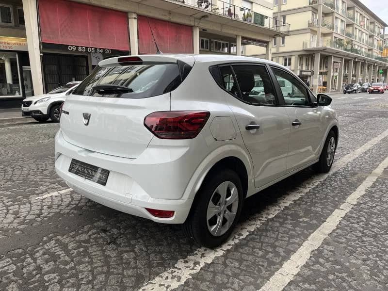 Dacia Sandero — photo 2