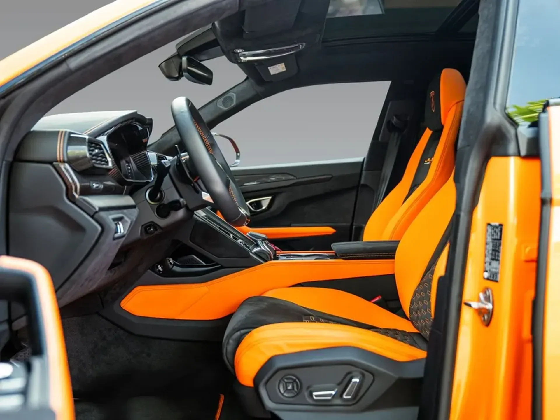 Lamborghini Urus — photo 10