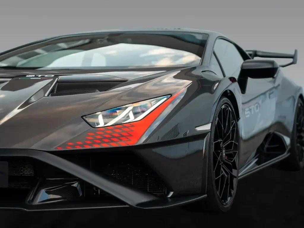 Lamborghini Huracan — photo 14