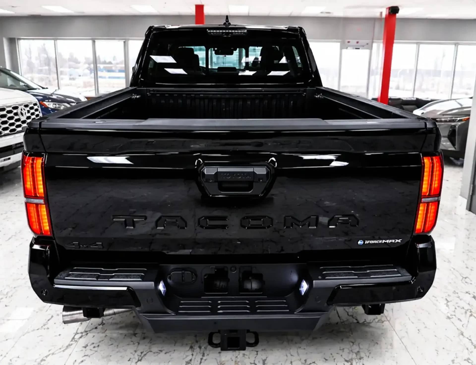 Toyota Tacoma — photo 4