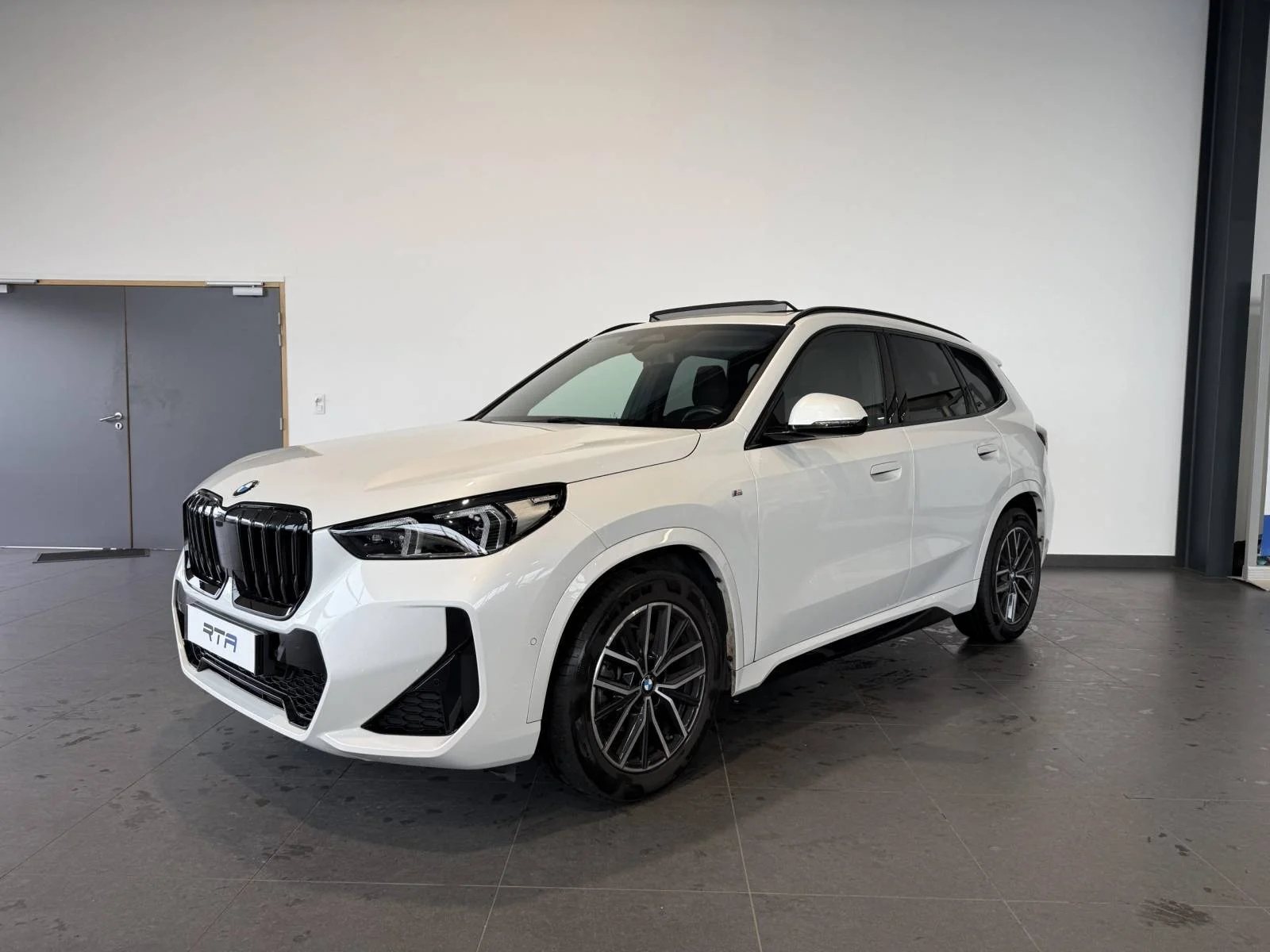 BMW X1 — photo 15