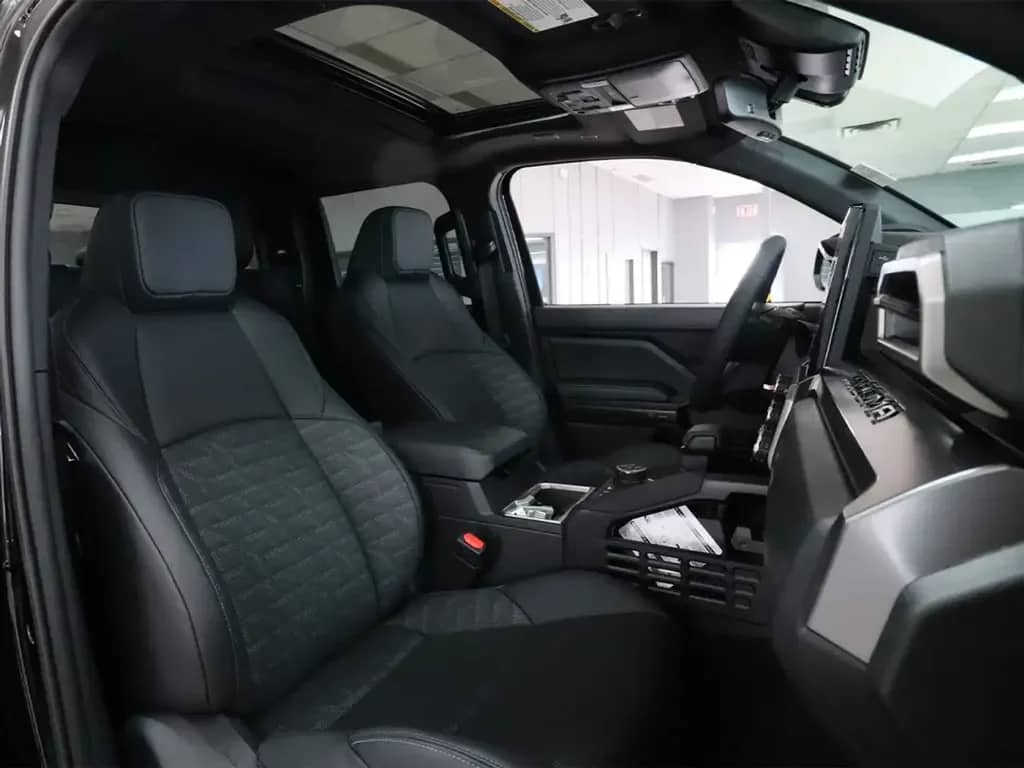 Toyota Tacoma — photo 14