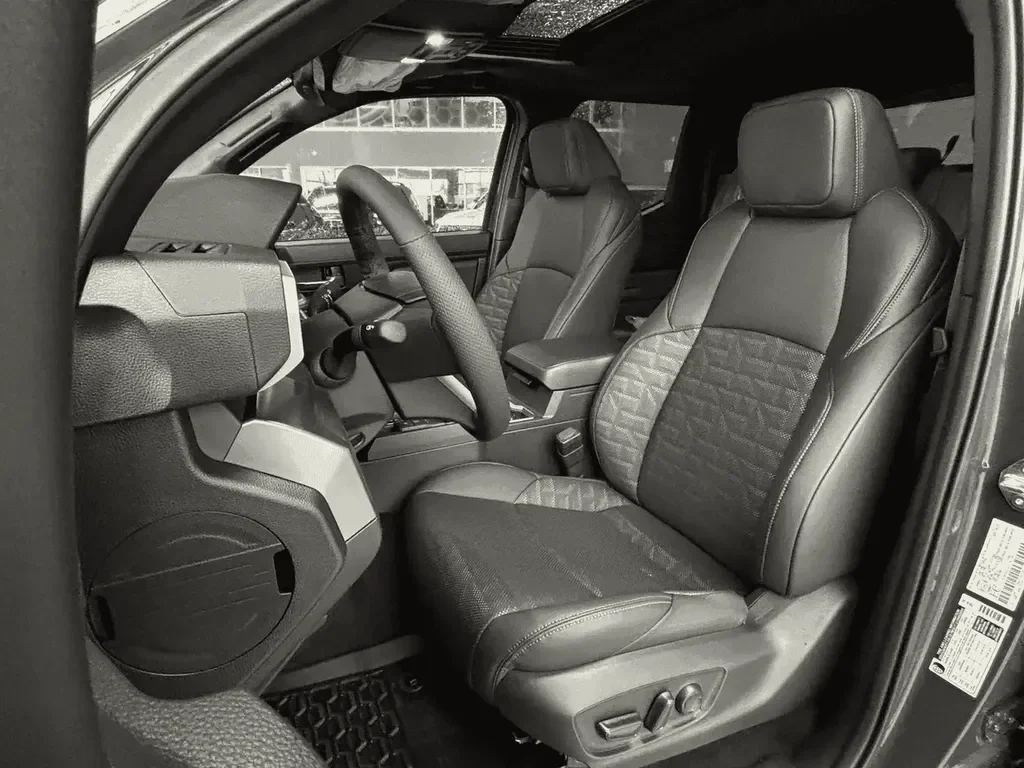 Toyota Tacoma — photo 15