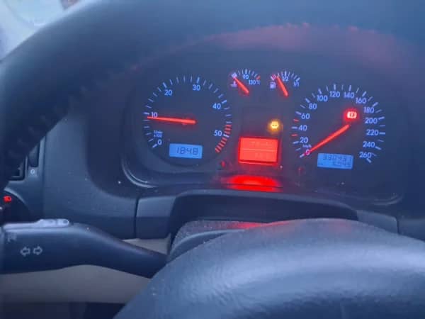 Volkswagen Golf 2000 - Bon état, gros kilometrage