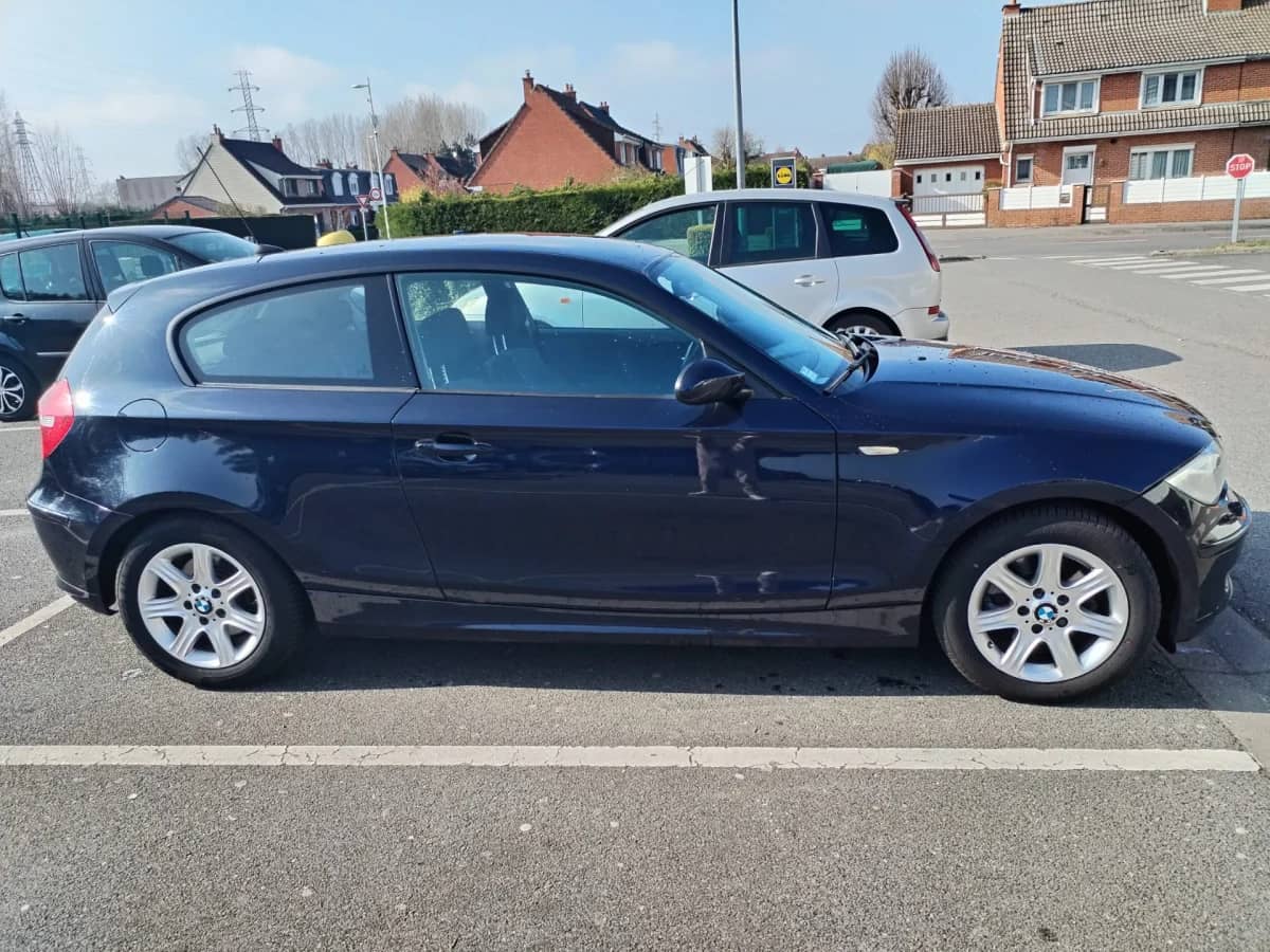BMW Série 1 — photo 1